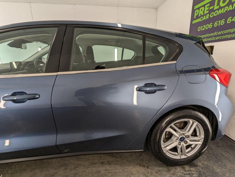 FORD FOCUS