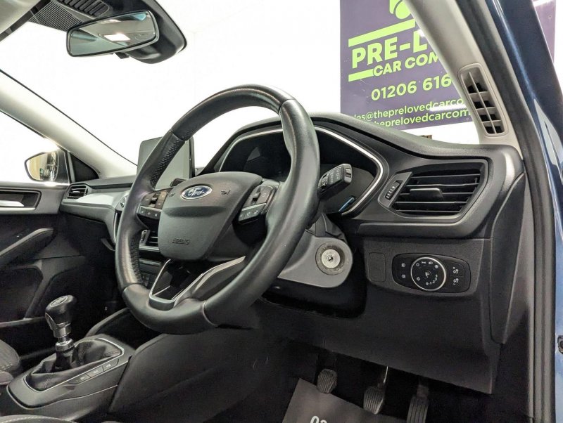 FORD FOCUS