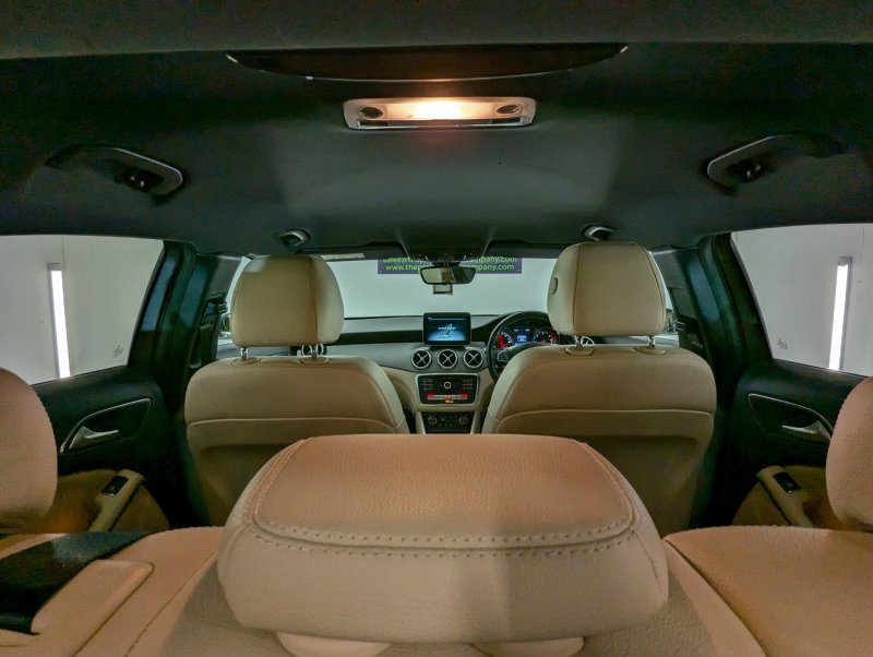 MERCEDES-BENZ GLA CLASS