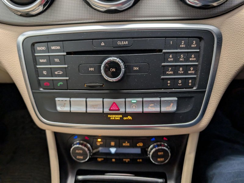 MERCEDES-BENZ GLA CLASS