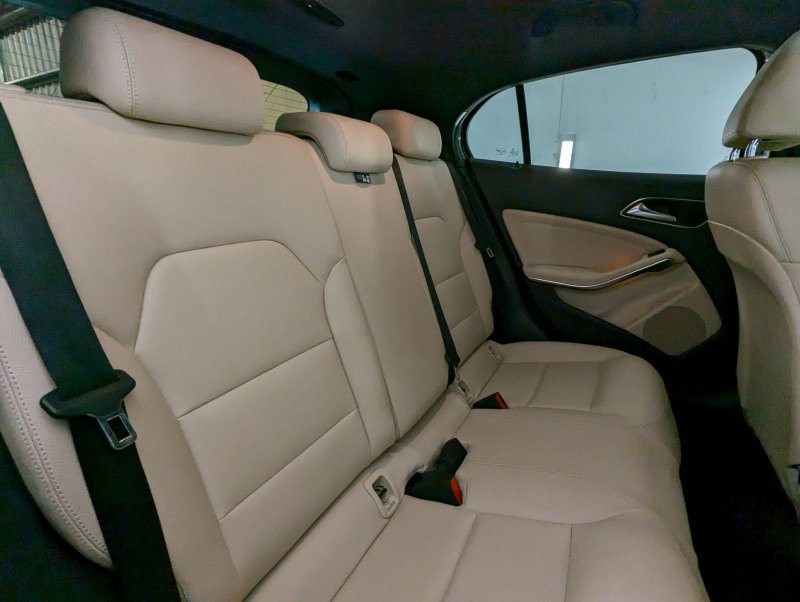 MERCEDES-BENZ GLA CLASS