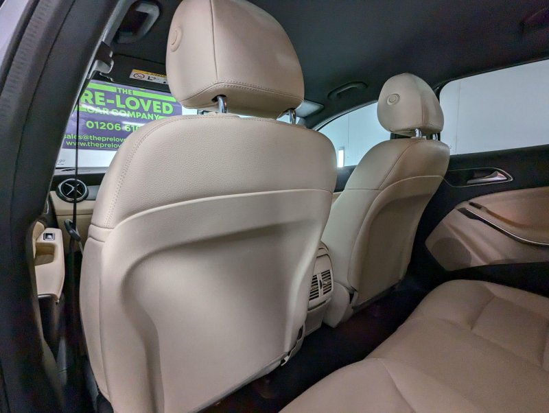 MERCEDES-BENZ GLA CLASS