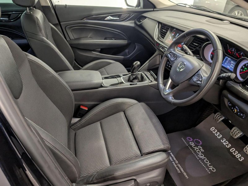 VAUXHALL INSIGNIA