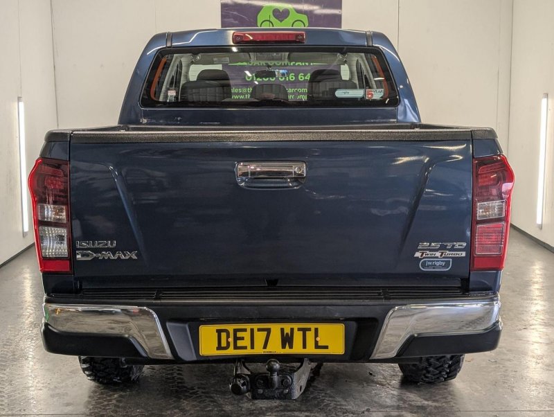 ISUZU D-MAX