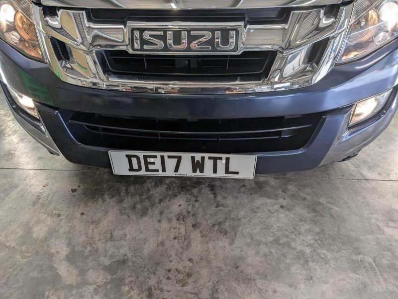ISUZU D-MAX
