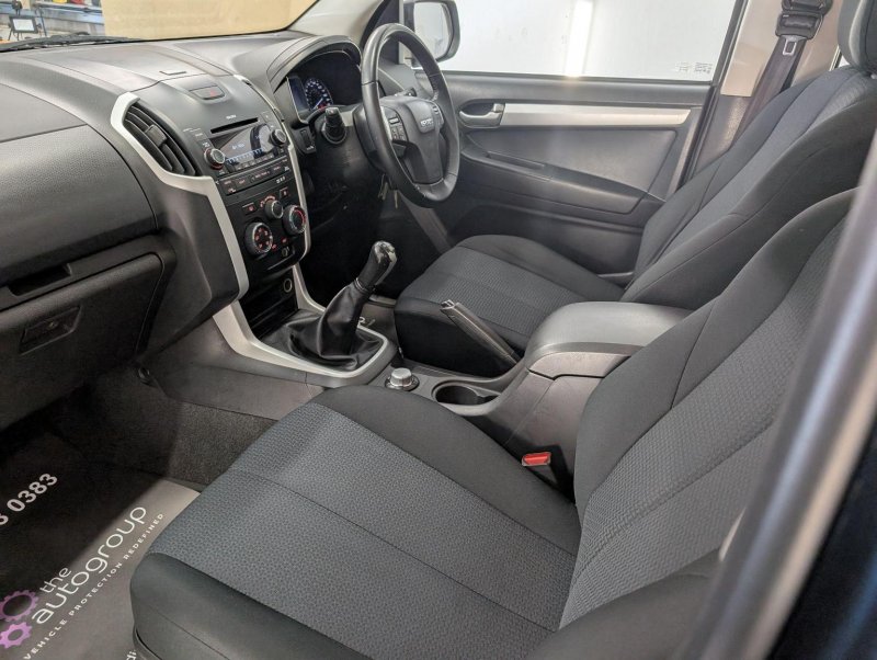 ISUZU D-MAX