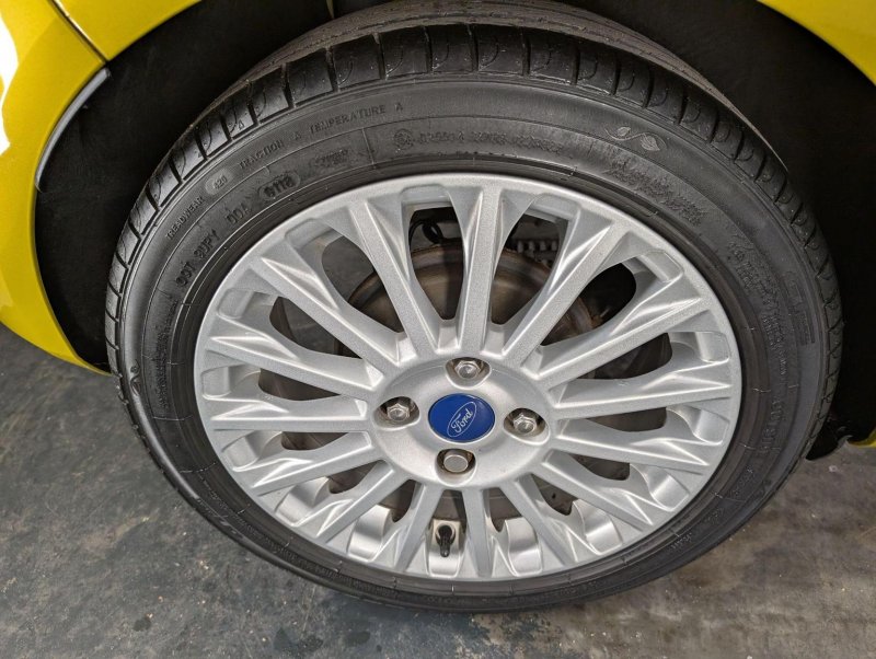 FORD FIESTA