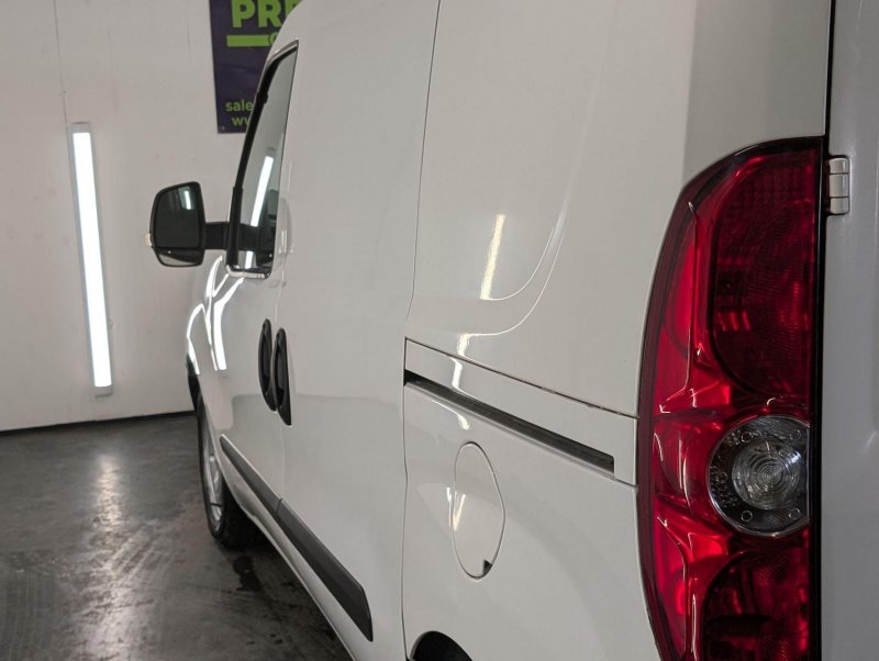 VAUXHALL COMBO