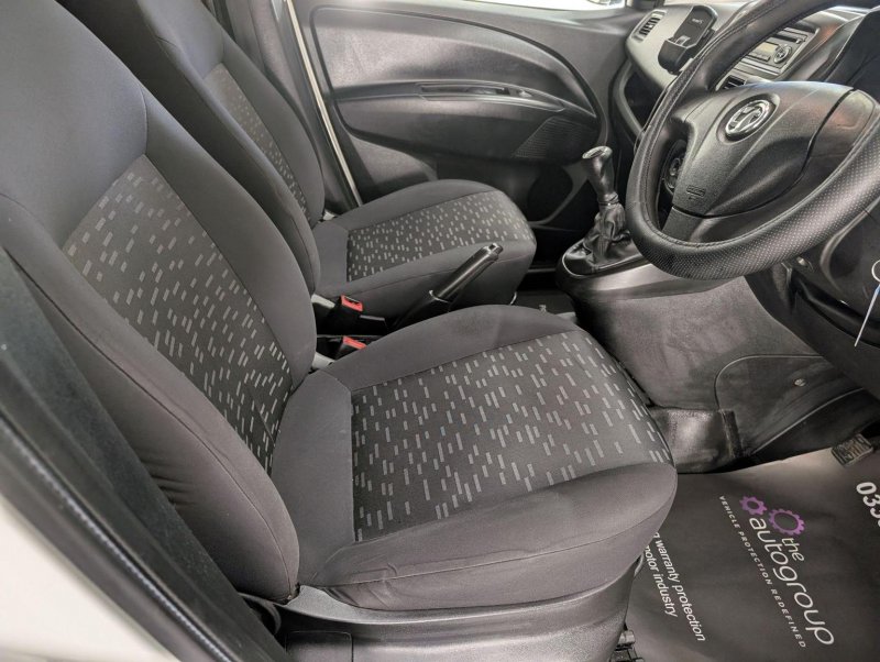 VAUXHALL COMBO