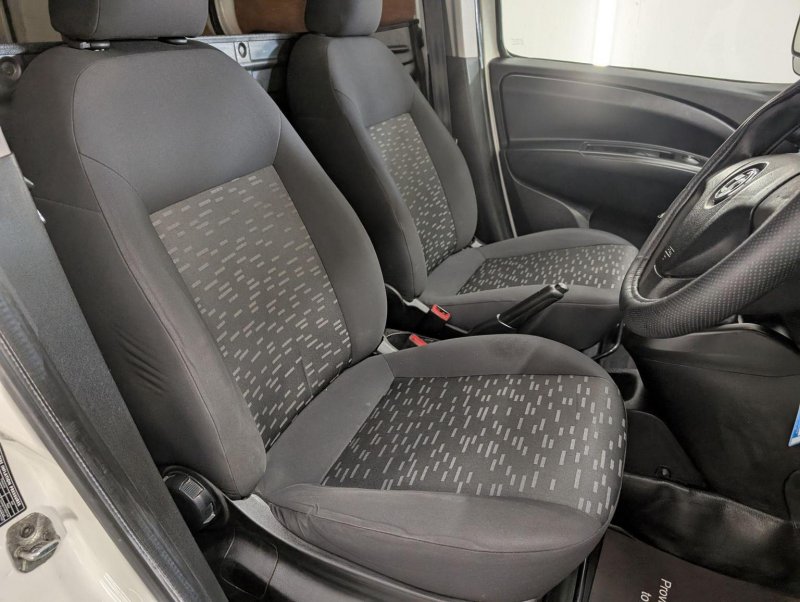 VAUXHALL COMBO