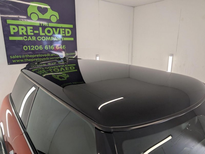 MINI HATCH