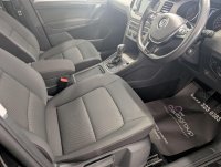VOLKSWAGEN GOLF SV