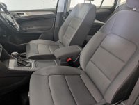 VOLKSWAGEN GOLF SV