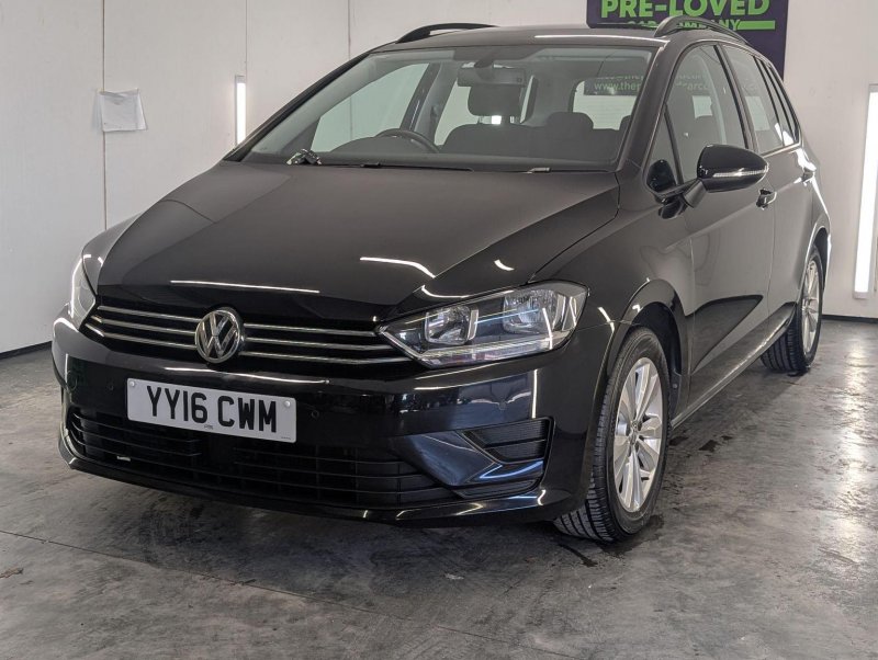 VOLKSWAGEN GOLF SV