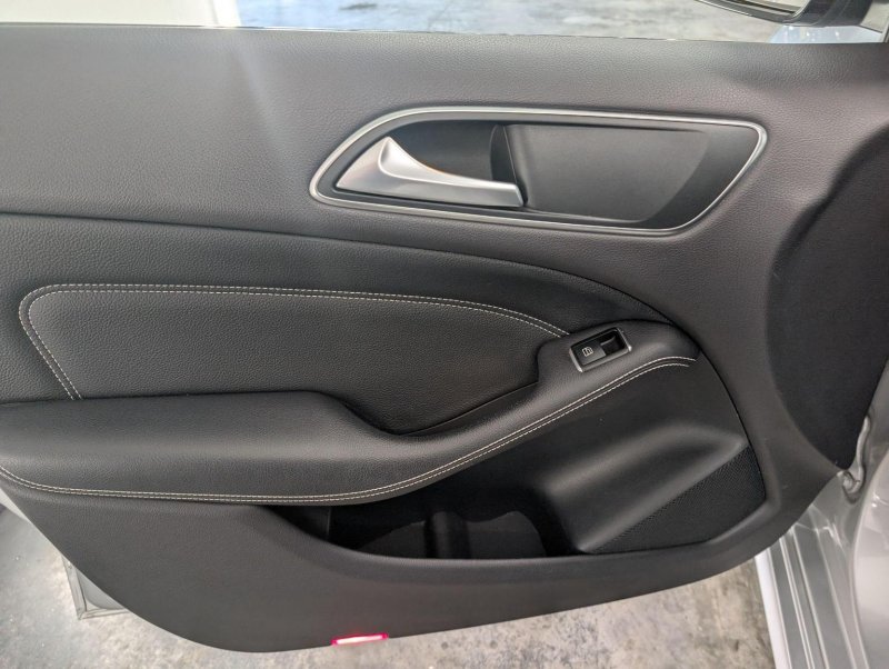 MERCEDES-BENZ B CLASS