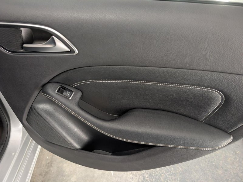 MERCEDES-BENZ B CLASS