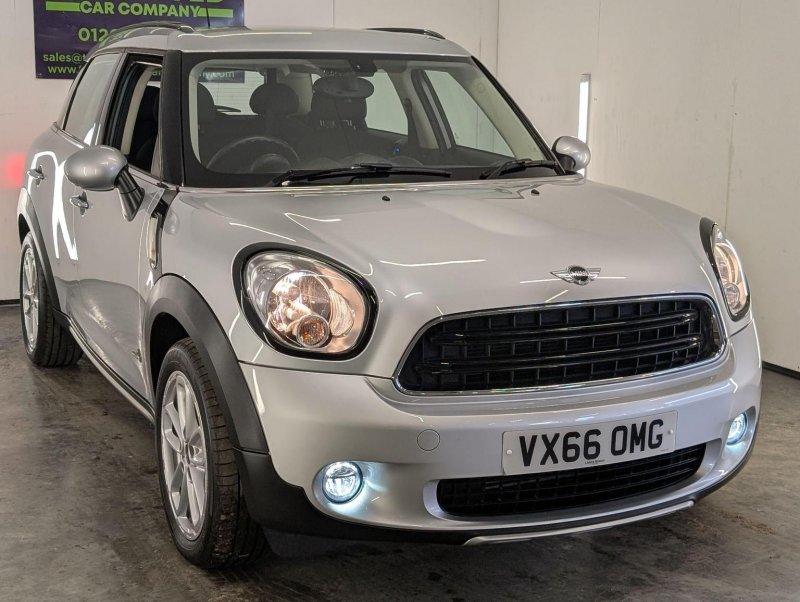 MINI COUNTRYMAN
