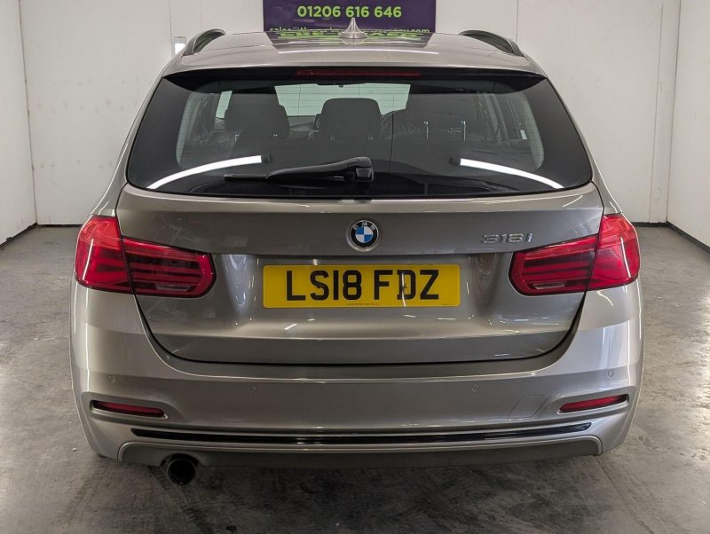 BMW 3 SERIES