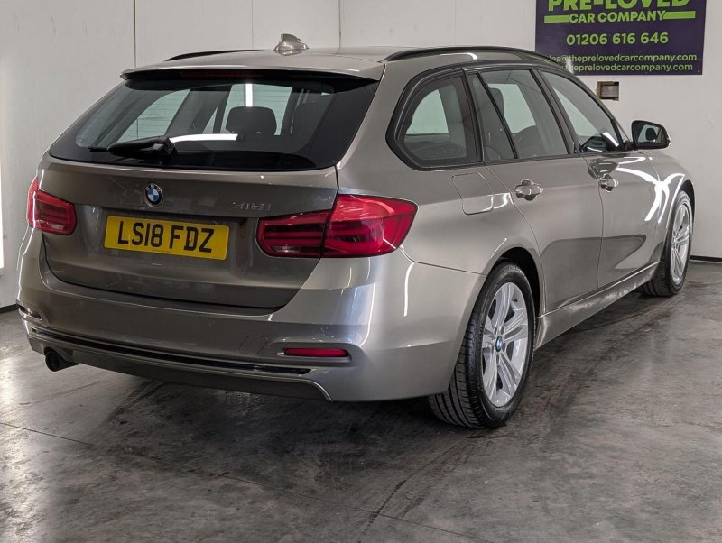 BMW 3 SERIES