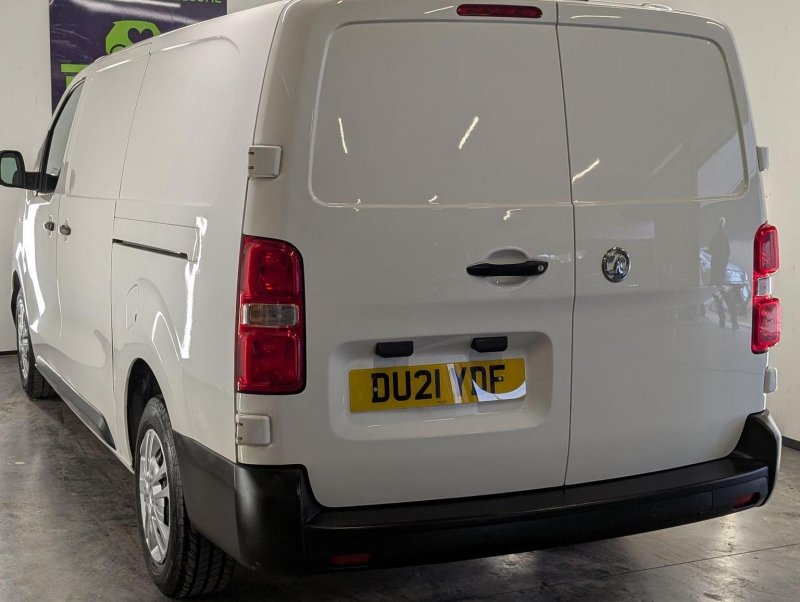 VAUXHALL VIVARO