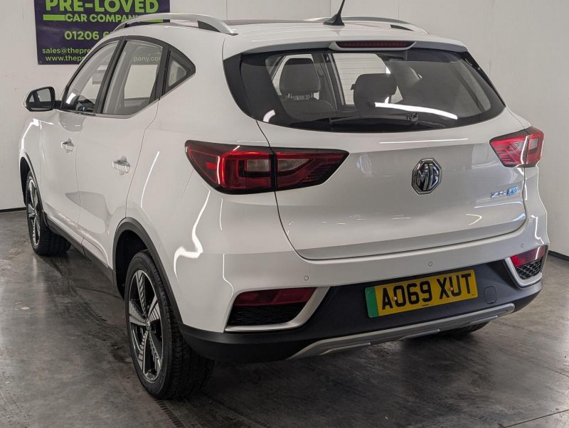 MG ZS