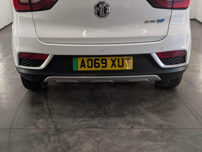 MG ZS