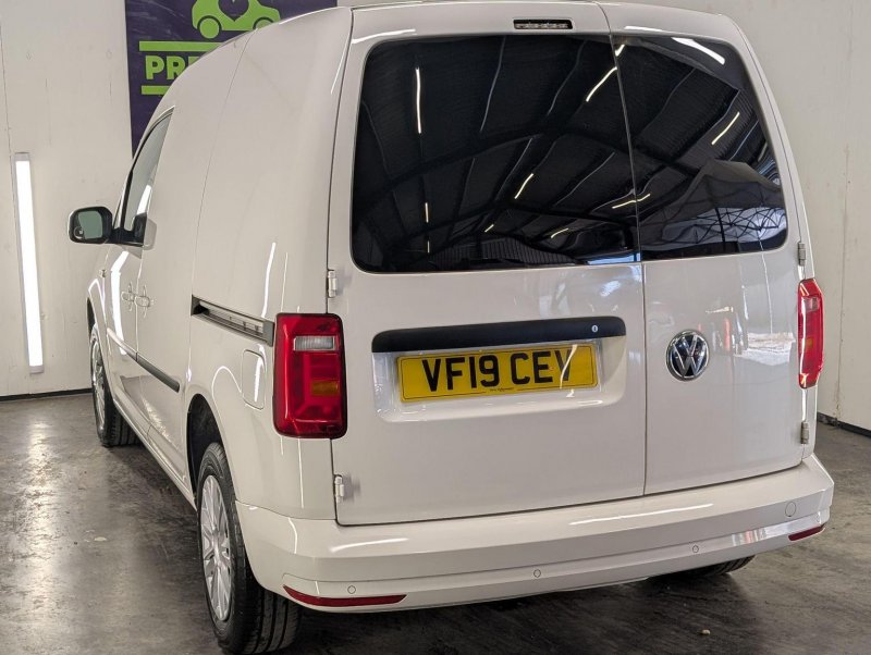 VOLKSWAGEN CADDY