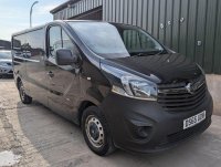 VAUXHALL VIVARO