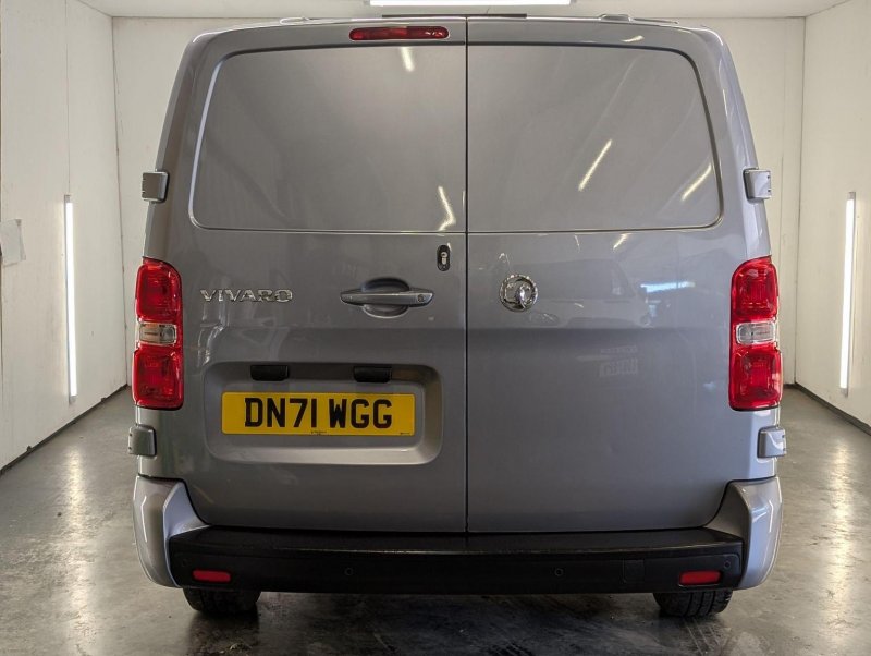 VAUXHALL VIVARO